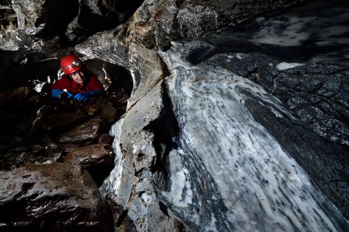 Eldon French Cave (Vermont, USA) - Passage bas dans les marbres (SP-19-1764)